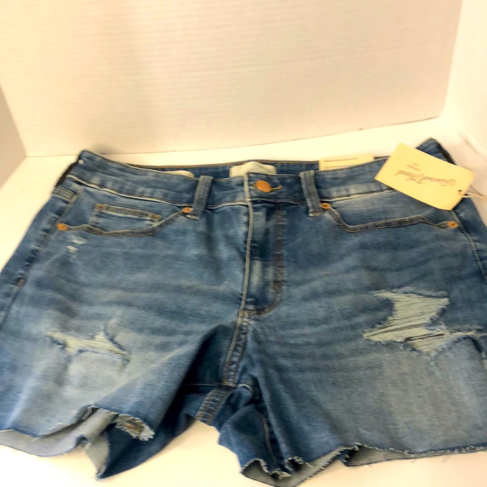 Women’s short